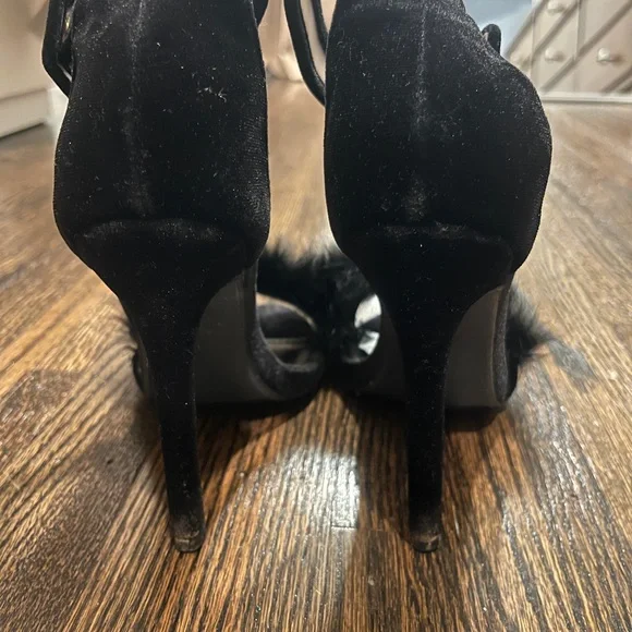 So Me Black Fur Heels - Picture 4 of 4
